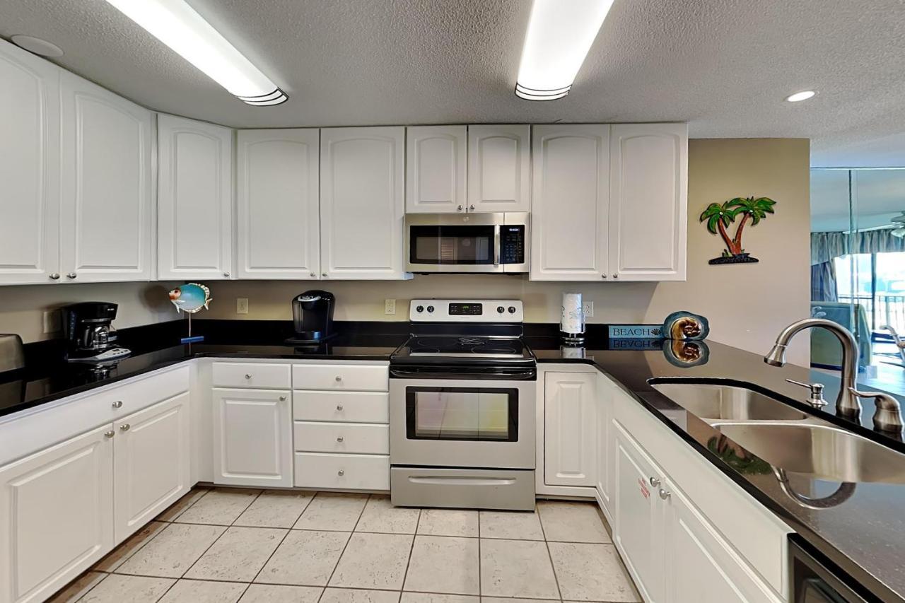 Edgewater 1307 Apartment *