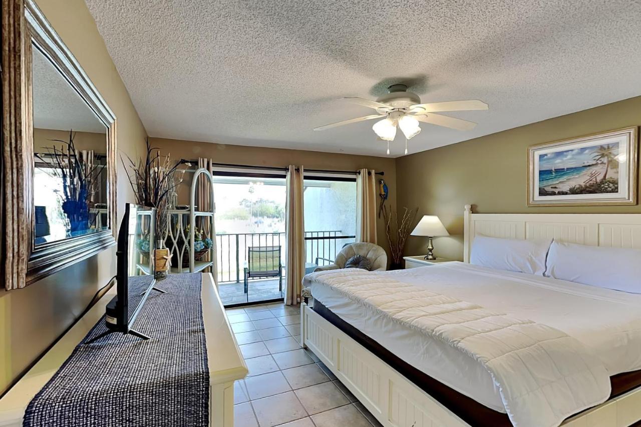 Edgewater 1307 *